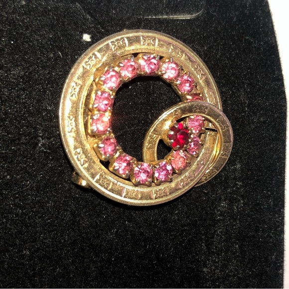 Vintage Gold Spiral Brooch with Pink Accents - Picture 4 of 6